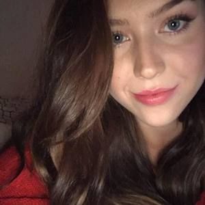 Meet your Posher, Janeva